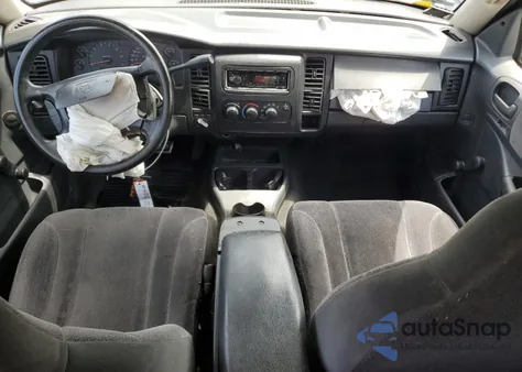 2002 Dodge Dakota Quad Sport from USA, damaged, VIN 1B7HG38X22S570932